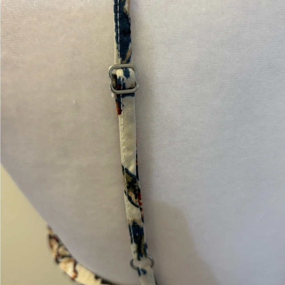 Medium Abercrombie & Fitch Floral Crochet Open Back Tie Crop Top - Picture 7 of 15